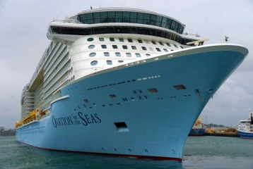 SM Cruise Ovation DL221025ots 012